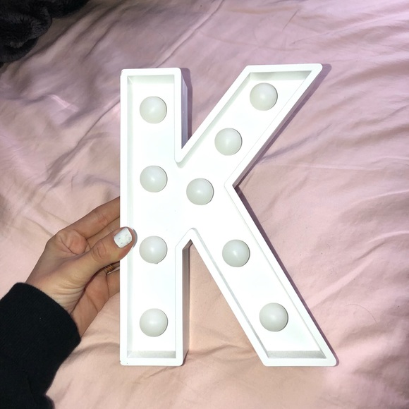 Light up ‘K’ - Picture 2 of 4